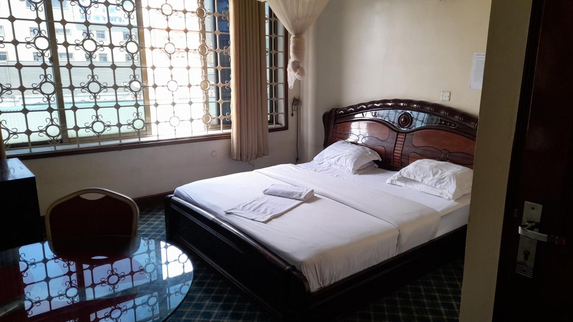 New Jbk Hotel Καμπάλα Εξωτερικό φωτογραφία