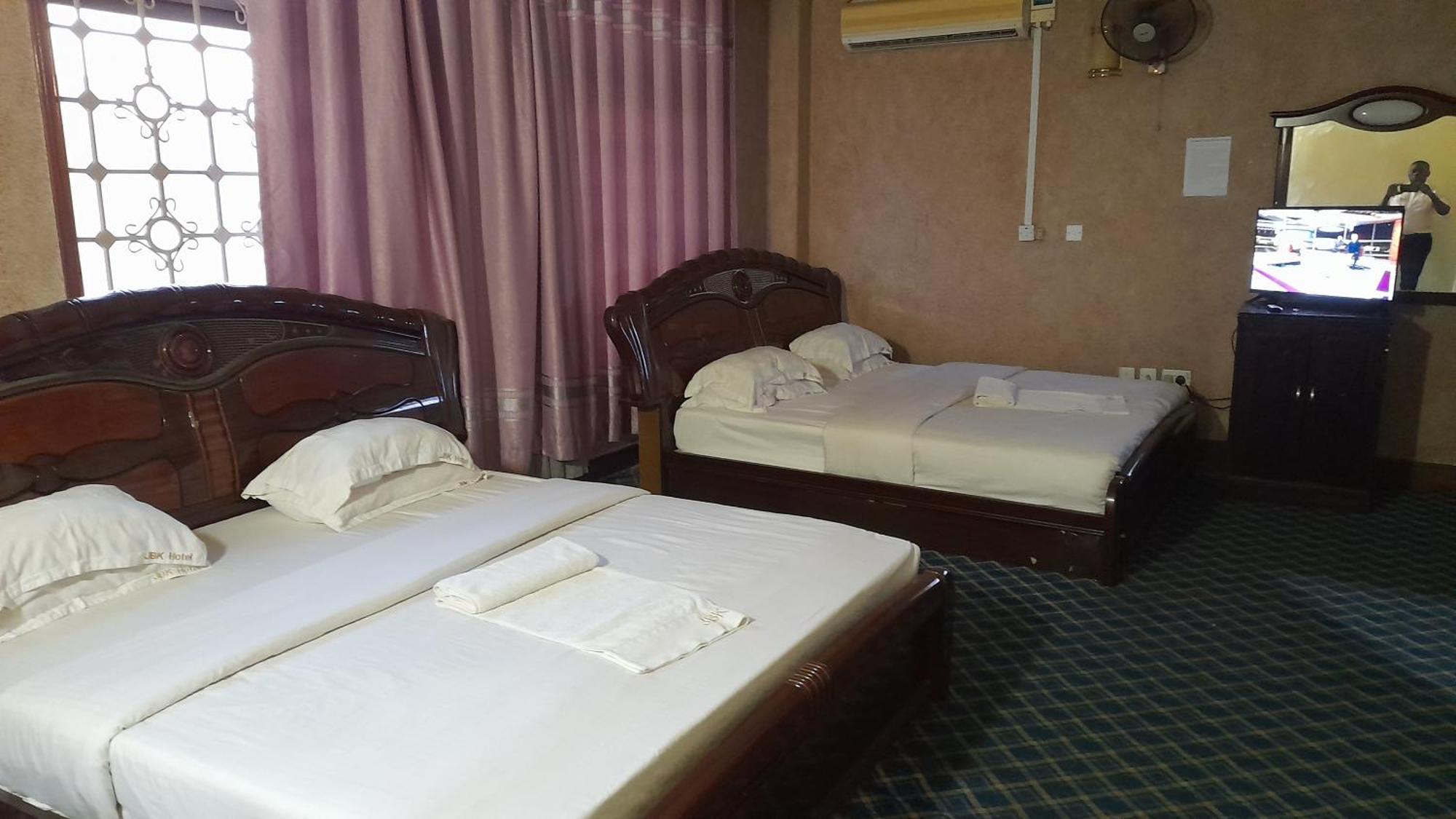 New Jbk Hotel Καμπάλα Εξωτερικό φωτογραφία