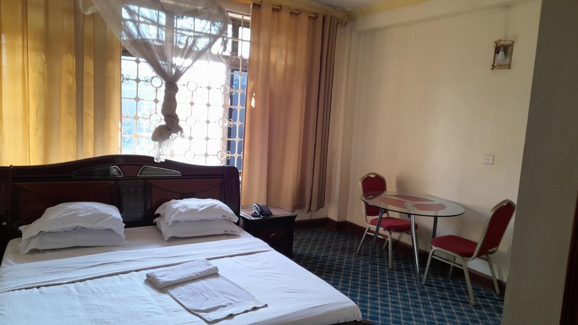 New Jbk Hotel Καμπάλα Εξωτερικό φωτογραφία