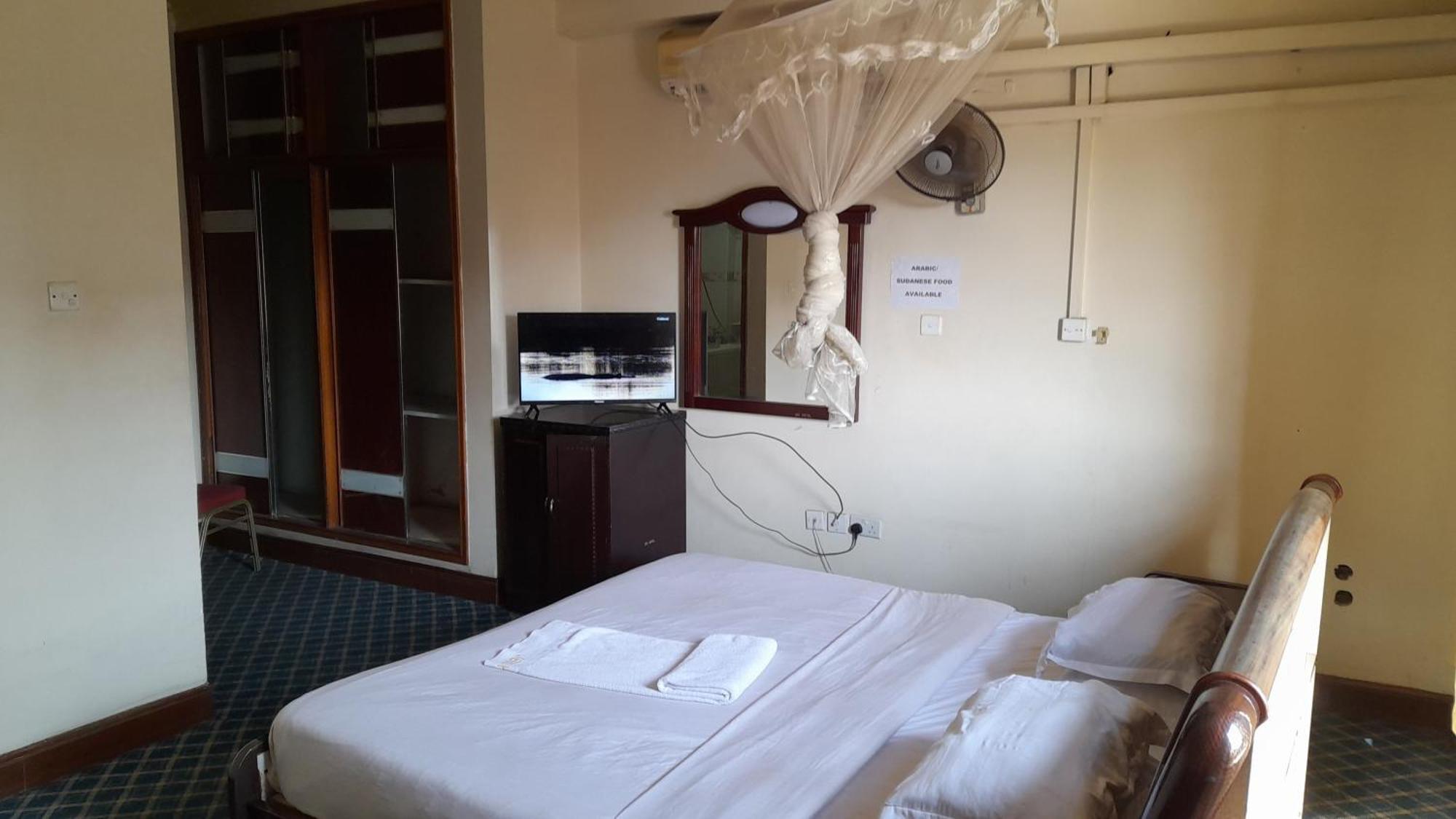New Jbk Hotel Καμπάλα Εξωτερικό φωτογραφία